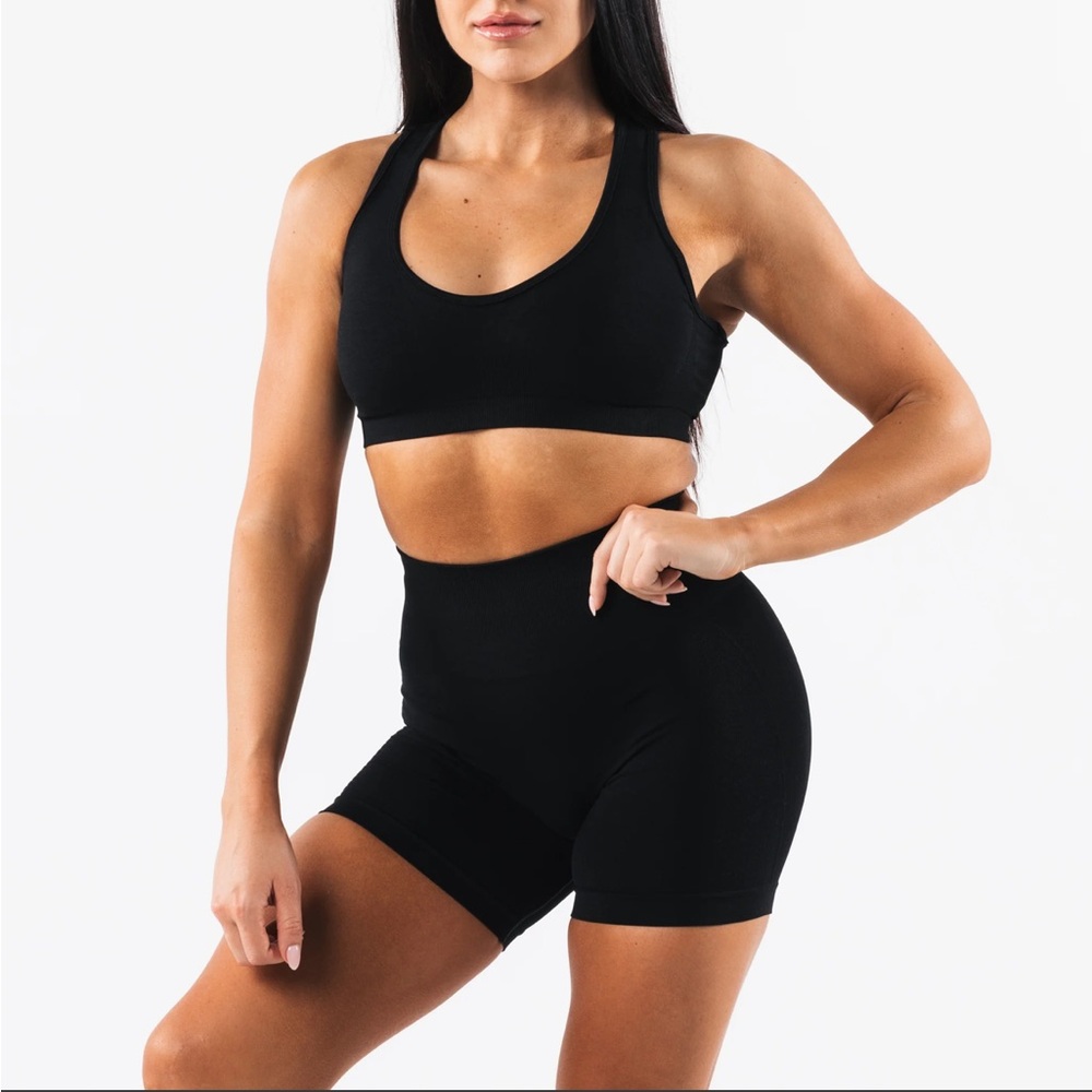 Alphalete amplify contour bra